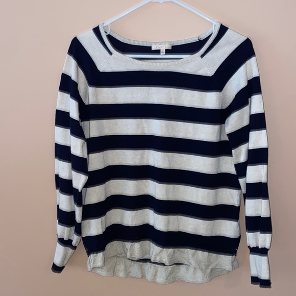 Skies are Blue Sweater - Picture 1 of 4